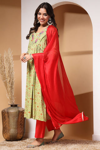 Verdant Vigor Maternity Kurta Set With Contrast Dupatta