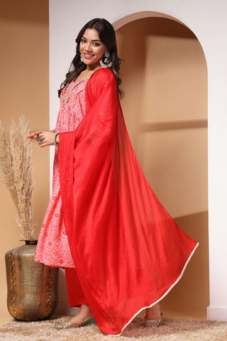 Blush Blossom Maternity Kurta Set With Contrast Dupatta