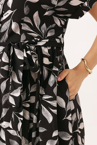Tiered Floral Printed Zipless Feeding Shirt Dress - Black