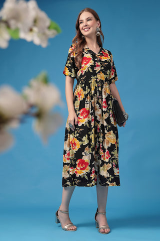 Detail of Hidden Feeding Zips & Pockets on All Over Printed Zipless Feeding Shirt Dress for Breastfeeding