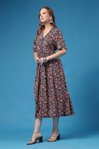 Soft Soft Texture of The Plum Paisley Zipless Feeding Shirtdress - Breathable & Comfy