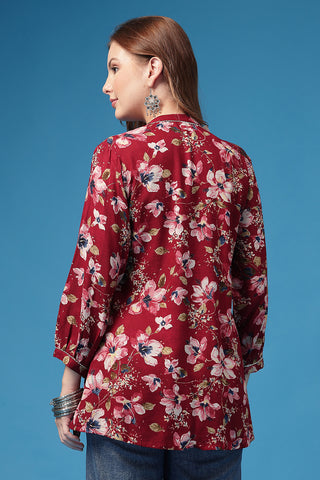 Dark Maroon Top pleat detail; pleats add shape and comfort to the maternity top.