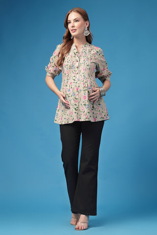 Light Pink Feeding Top; zipless access ensures simple and quick nursing.