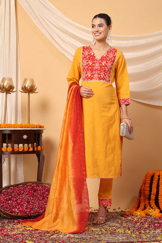 Sunshine Patola Elegance Festive Maternity Feeding Suit Set