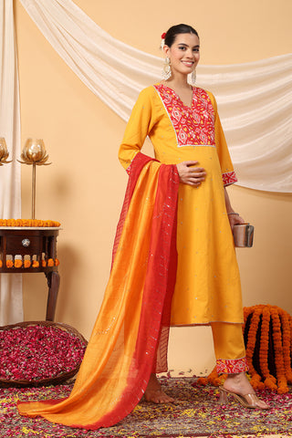 Sunshine Patola Elegance Festive Maternity Feeding Suit Set