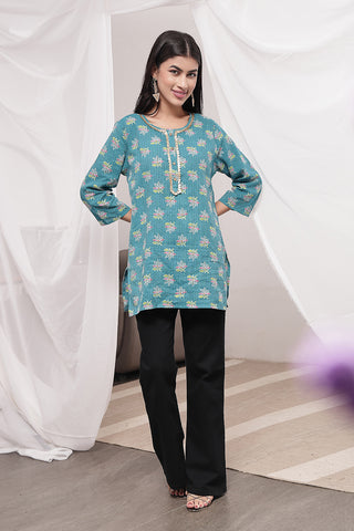 Teal Booty Feeding Top; stretch neckline allows fast breastfeeding access.