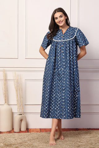 https://houseofzelena.com/products/navy-blue-comfort-cotton-zipless-feeding-maternity-maxi