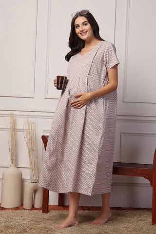 https://houseofzelena.com/collections/maternity-maxi/products/blush-dream-cotton-feeding-maternity-maxi