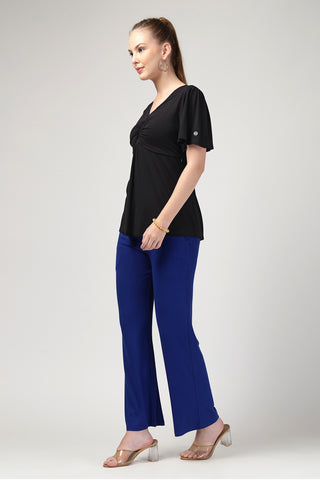 Interior view of Feeding top with in-built bra - Black showing Zip.