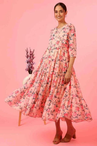 https://houseofzelena.com/collections/maternity-dresses/products/maternity-photoshoot-special-pink-gown-with-pocket