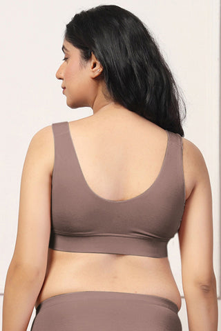 Coco Feeding Bra: Wire-free, seamless design for skin comfort.