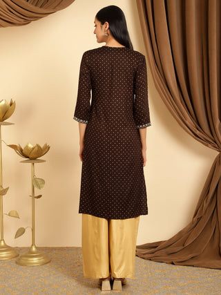 Close-up of the long-sleeve kurti on the Brown sequins embroidered maternity kurti Kurti.