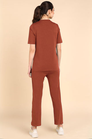Rust Feeding Top; zipless access ensures simple and quick nursing.