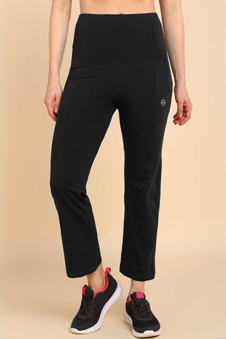 https://houseofzelena.com/products/247-zactive%E2%84%A2-black-maternity-trousers-pregnancy-postpartum