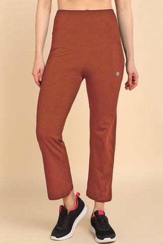 https://houseofzelena.com/collections/all/products/247-zactive%E2%84%A2-rust-maternity-trousers-pregnancy-postpartum