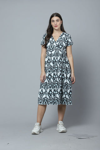 Icy Queen Zipless Feeding Dress with Side Pocket - House Of Zelena